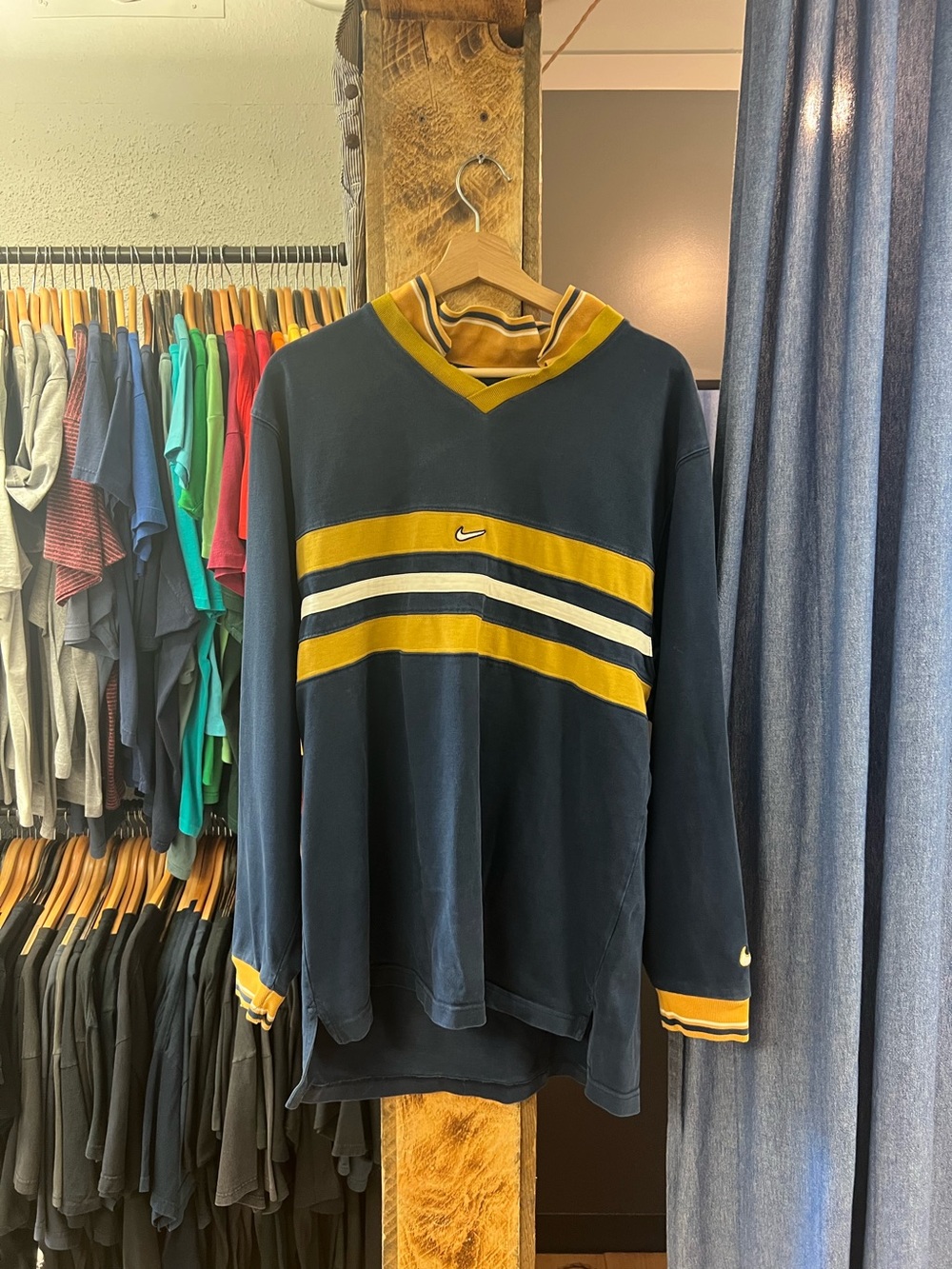 Vintage Nike Navy/Yellow/White Sweatshirt